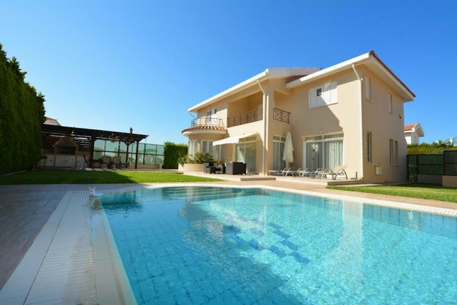 Villa Daryah Sirina Bay Protarász Kültér fotó