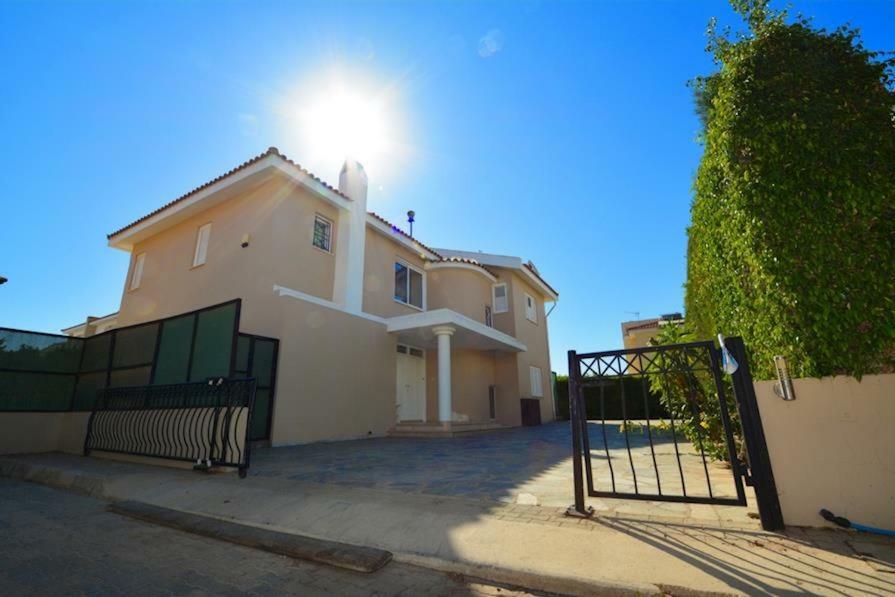 Villa Daryah Sirina Bay Protarász Kültér fotó